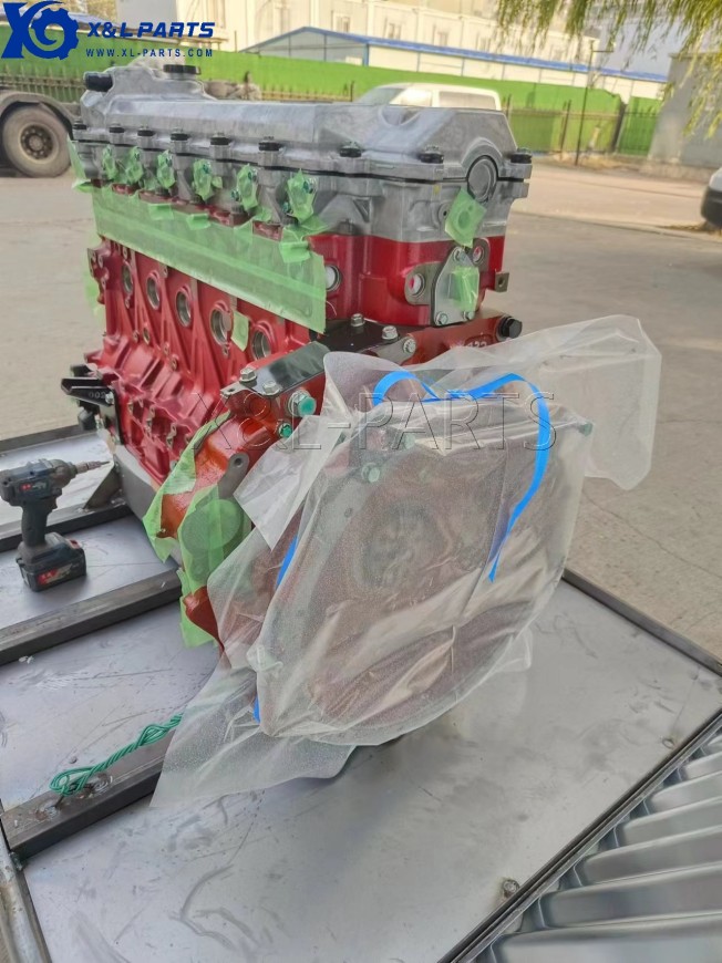 J08E  J08Cengine half assembly